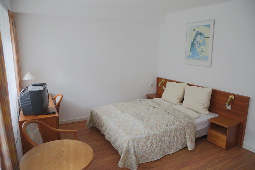 WIlla Maksymilian Bed&Breakfast Bydgoszcz Ruang foto